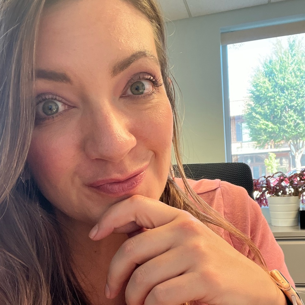 Meet your Posher, Danielle